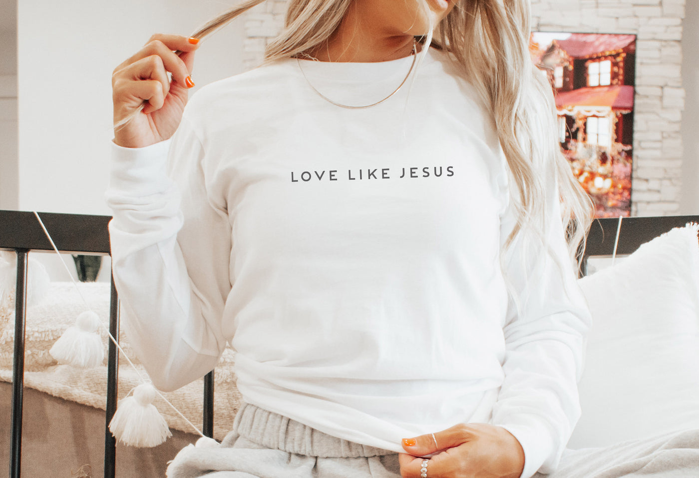 Love like Jesus Long Sleeve T-Shirt