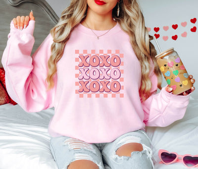 Hugs & Kisses Checkered Pattern Sweatshirt