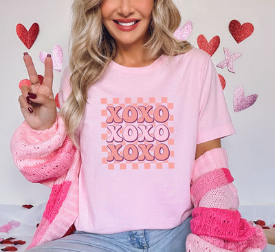 Hugs & Kisses Checkered Pattern Tee