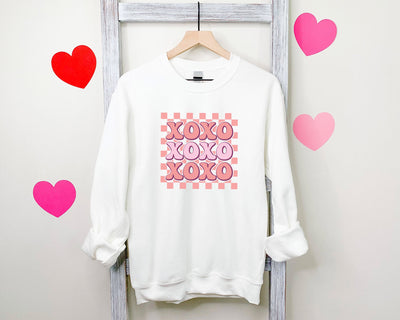Hugs & Kisses Checkered Pattern Sweatshirt